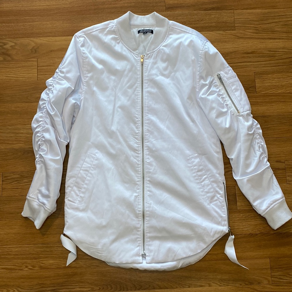 Elwood white jacket
